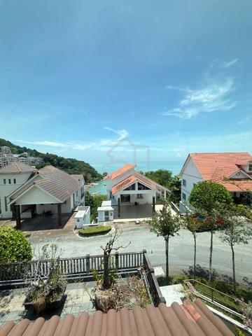 4 storey bangalow Hilltop Villa Residence Batu Feringgi seaview 1