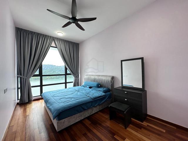 Queens Residences Q1 @ Queens Waterfront 1