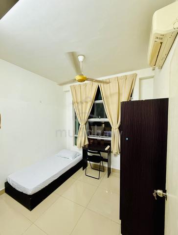 BILIK SEWA | Spacious | Cyberjaya | FEMALE only | WIFI 1