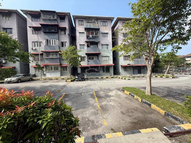 Level 1 Apartment Putra Indah 1