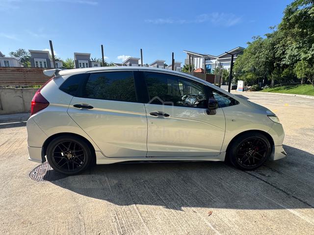 2018 Honda JAZZ 1.5 E (A)Boleh Loan Kedai - 4