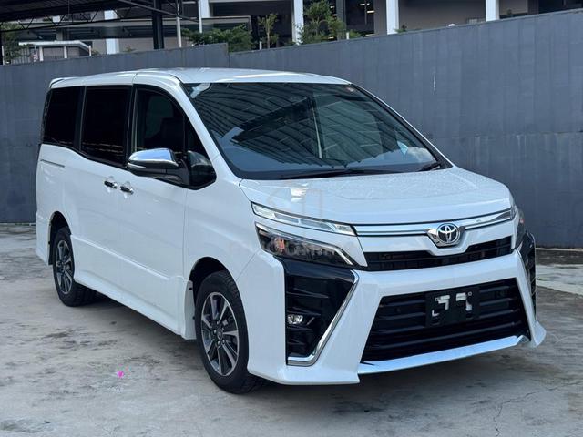 2021 Toyota VOXY 2.0 ZS KIRAMEKI 3 8YRS WARRANTY - 1