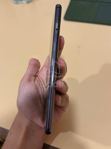 One Plus 7 phone for sale - photo 3 of 4