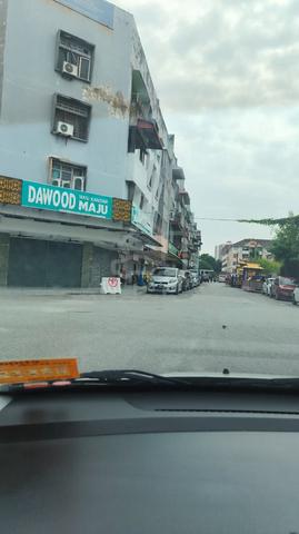 Rumah Pangsa Tun Sri Lanang 1