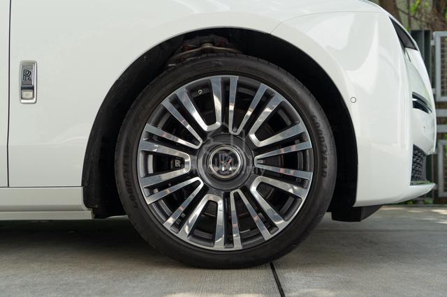 Rolls Royce Ghost Ewb 2022 English White - 3
