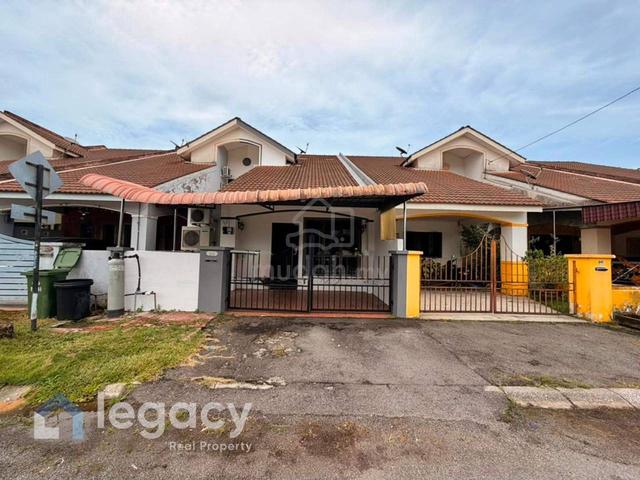 Halaman Meru Permai Teres 1.5 Tingkat FREEHOLD Lima Bilik 1