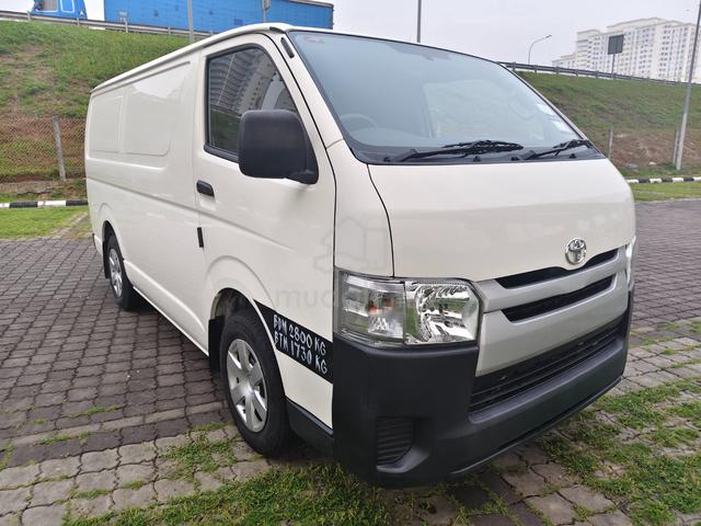 2023 Toyota HIACE 2.5 (M) Panel Van - 1