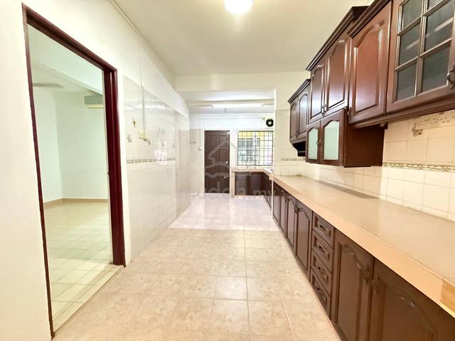 SEKSYEN 20 SHAH ALAM 📍 EXTENDED KITCHEN ✨ Double Storey FOR SALE! 1
