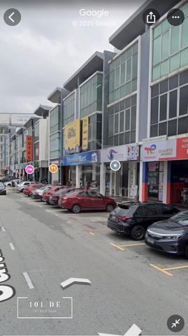 ROI 4.3% !! 3 Storey Shoplot For Sale Bandar Saujana Putra Jenjarom 1