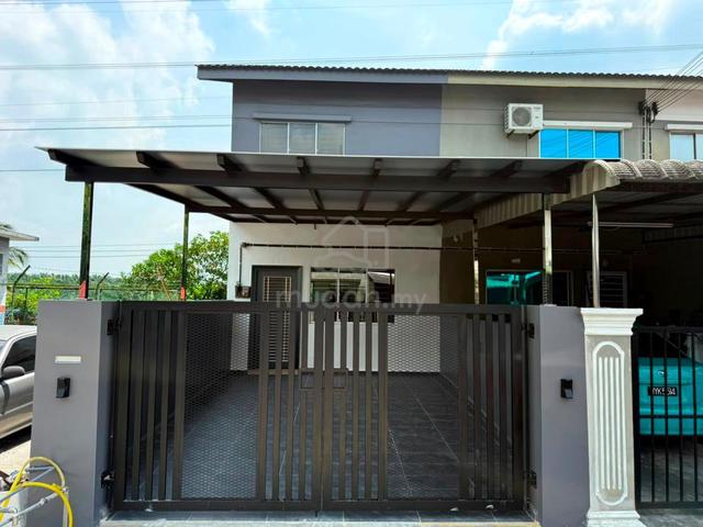 Double Storey Low Medium House | Freehold 1