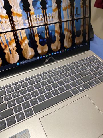 HP Laptop 15 | Ryzen 5 7430U | 16GB RAM | LIKE NEW - photo 4 of 6