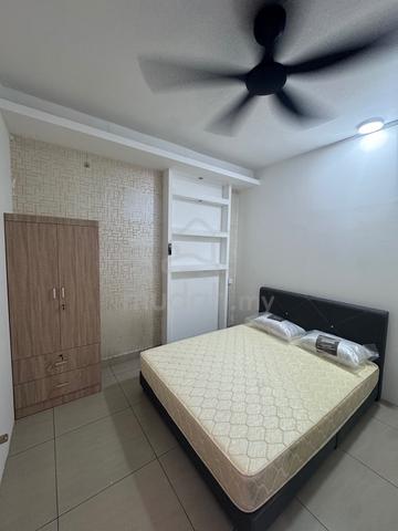 suriamas larkin / room for rent / larkin height /season /new furniture 1