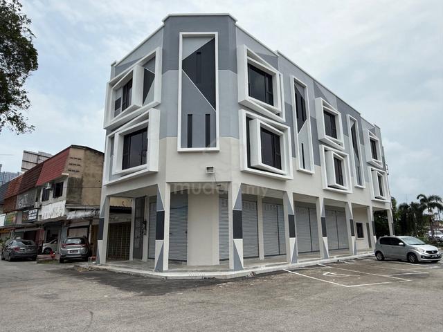 Brand New Corner Ground Floor Shoplot in Kota Laksamana Near Jonker 1