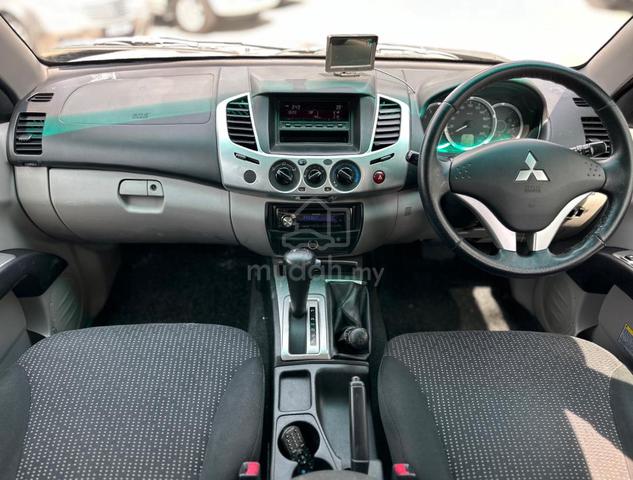 2011 Mitsubishi Triton 2.5 Dual Cab 4X4 Pickup - 5