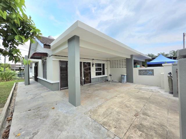 CORNER LOT BESAR 42x60 + FREEHOLD BAWAH 450k‼️ Single Storey, Jenjarom 1