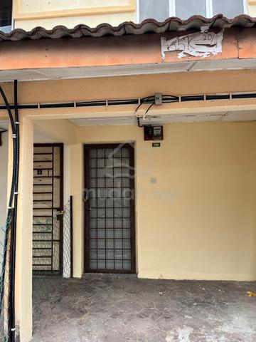 Townhouse First Floor For Rent @ Taman Jasmin Senawang 1