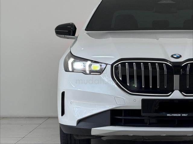 2024 BMW 520i 2.0 Sport Sedan Number Plate 25 - 2