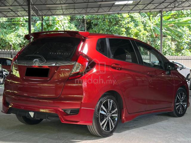 2021 Honda JAZZ GK5 1.5 V FACELIFT (A) FULL LOAN ! - 3
