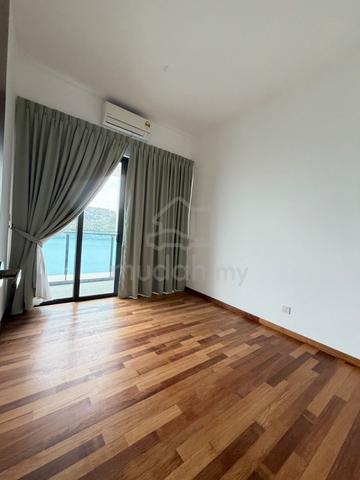 Queens Residences Q1 @ Queens Waterfront 1