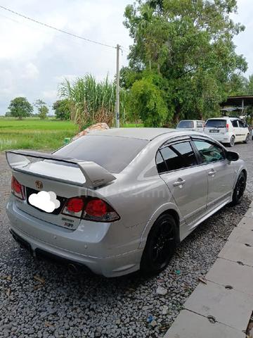 2010 Honda CIVIC 1.8 I-VTEC (A) - 5