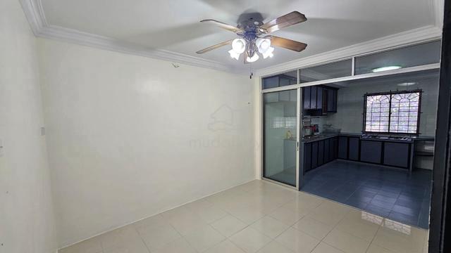 FACING EMPTY LAND Freehold - Double Storey Taman Cheng Perdana Melaka 5