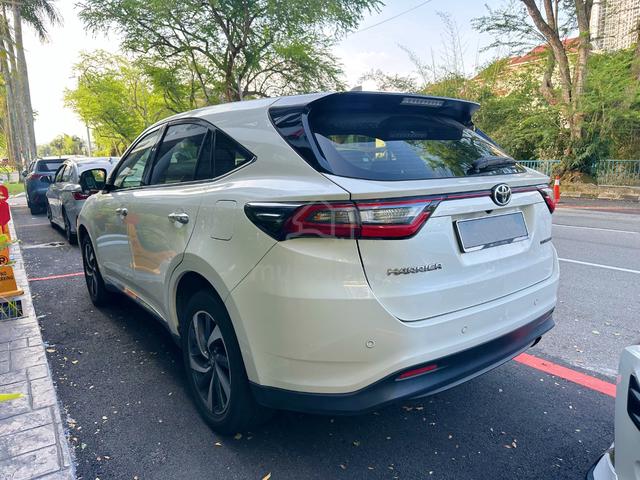 Local UMW 2019 Toyota HARRIER 2.0 LUXURY (A) - 4