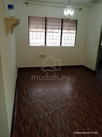 Flat PKNS Seksyen 8 Shah Alam 1