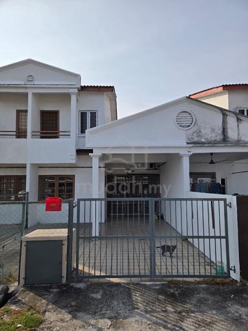 2 storey terrace house 1
