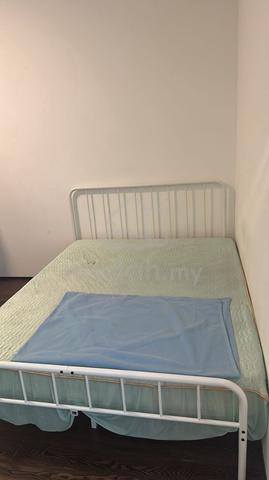 Medium Size Room 1
