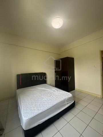 Double Bed With Wardrobe 1