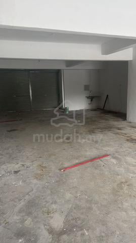Puchong Intan Corner Shop Ground Floor Easy Parking Easy Exit 1