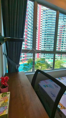 SUPER CLEAN MIDDLE ROOM @ The ZIZZ Damansara Damai 1