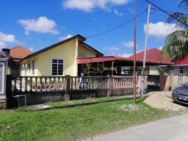 Rumah Bungalow kawasan Doktor2 HUSM Untuk D Jual 1