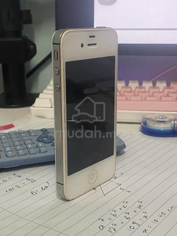 Apple iPhone 4s - photo 3 of 4