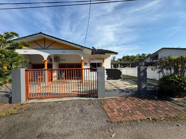 Teluk Kemang Batu 9 New Villa Fully Furnished Semi-D House for Rent 1