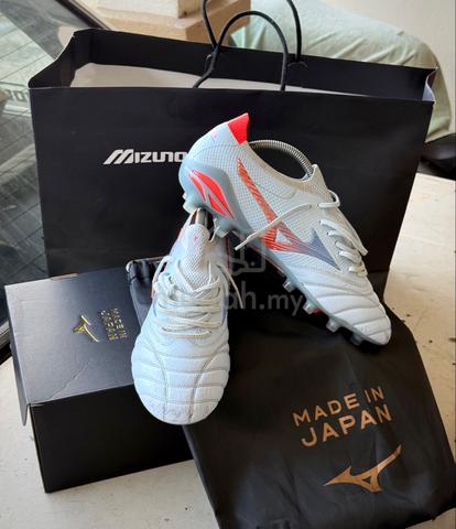 Kasut bola mizuno - photo 5 of 5