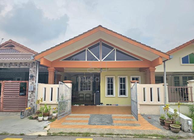 TAMAN PULAI INDAH - UNBLOCKED VIEW - HOUSE GOOD CONDITIOn 1