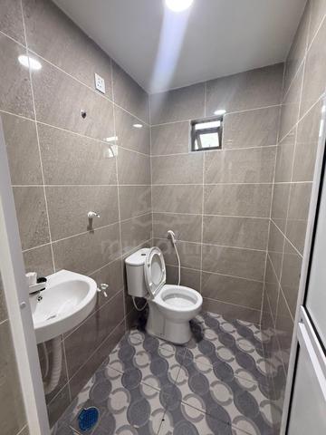 Johor jaya 2 sty low cost fully reno near ciq 1