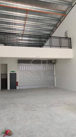 Brand New 1.5 Storey Terrace Factory Retail/Warehouse @ Indahpura 1