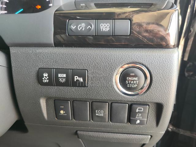 2012 Toyota Vellfire 2.4 (A) Pilot Z PLATINUM - 5
