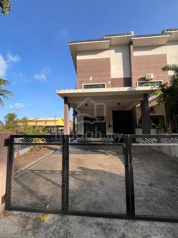 Rumah lot tepi pantai dungun 1