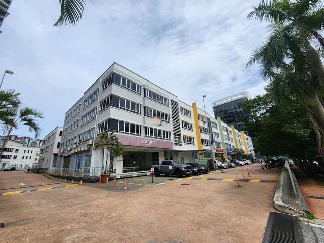 4 Storey Shop Office at Pusat Perdagangan Dana 1, Petaling Jaya 1