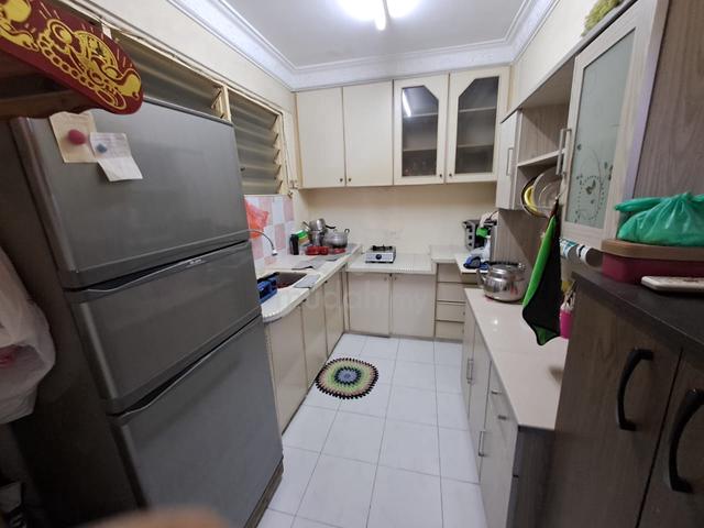 Desa Green Apartment (Jelutong) 1