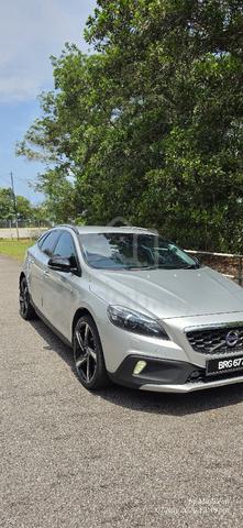 2015 Volvo V40 2.0 CROSS COUNTRY T5 (A) - 1