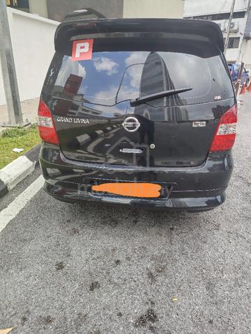 2011 Nissan GRAND LIVINA 1.6 IMPUL (A) - 2