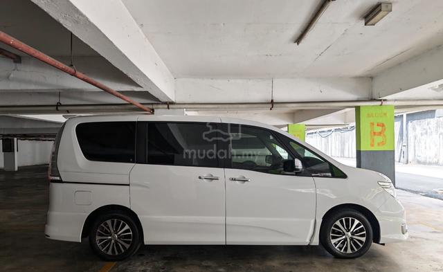 2017 Nissan SERENA 2.0 S-HYBRID HIGHWAY STAR - 4