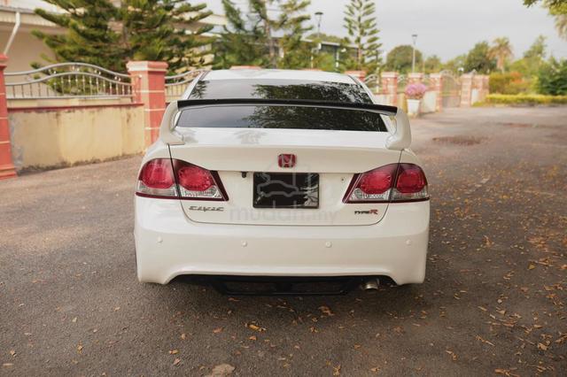 2011 Honda CIVIC 1.8 S-L iVTEC FACELIFT (A) - 4