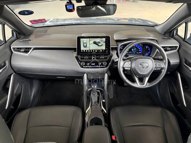 2022 Toyota COROLLA CROSS 1.8 HYBRID - 60K MILEAGE - 5