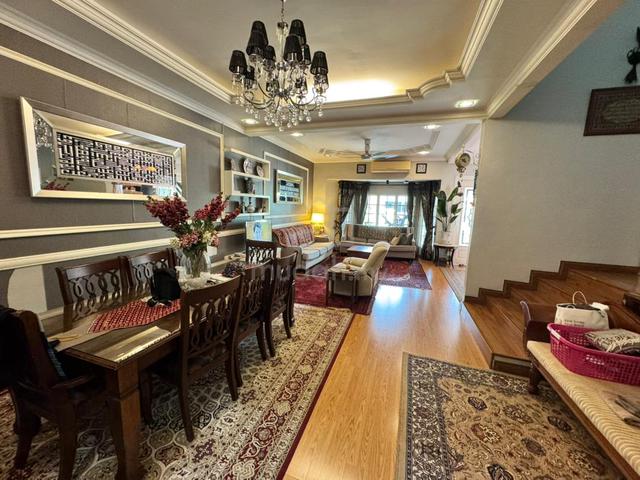 Taman Kelab Ukay Freehold Renovated Well maintained 1
