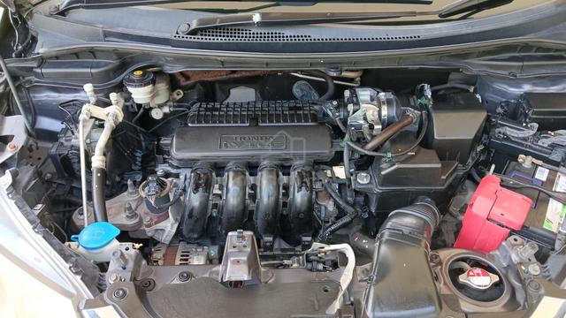 2017 Honda JAZZ 1.5 S (A) - 4